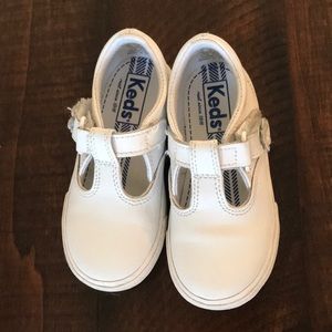 White Keds Daphne T-Strap toddler size 7